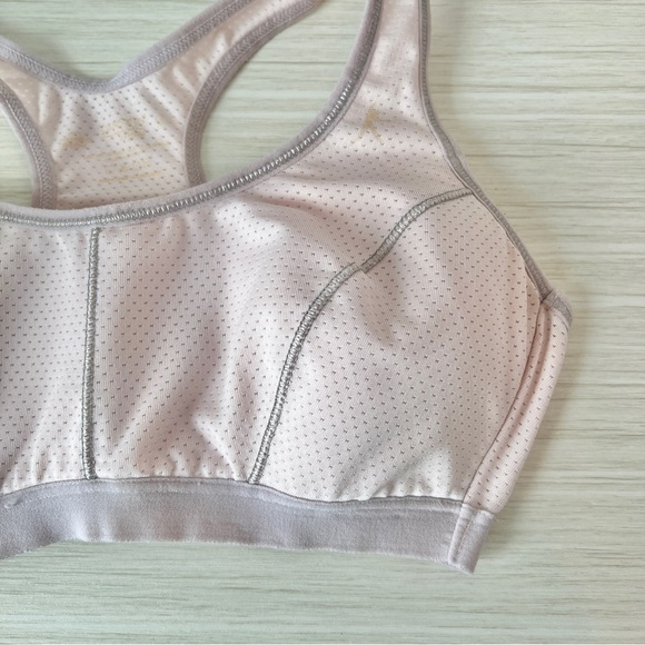 🔥Light Pink Sports Bra - Picture 4 of 9